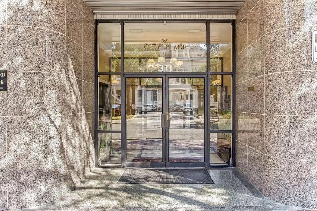 Cozy Downtown Condominium ジャクソンビル エクステリア 写真